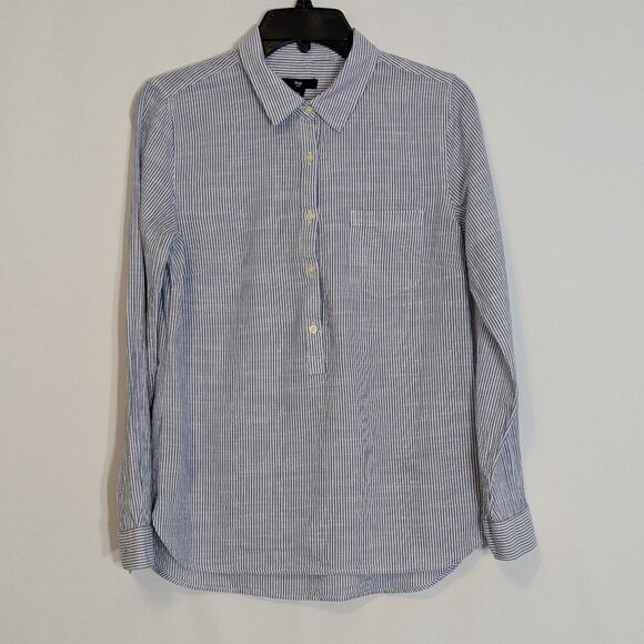 GAP Blue Oxford Striped Long Sleeve Pullover Collared Button Shirt; Size XS - Picture 1 of 4